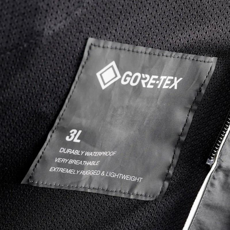 CHAQUETA REVIT DOMINATOR 3 GTX NEGRA