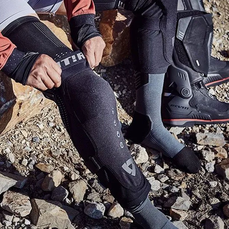 RODILLERAS REVIT SCRAM