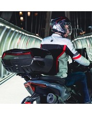 BAUL GIVI V58NN MAXIA 5 NEGRA CATADIÓPTRICO ROJO