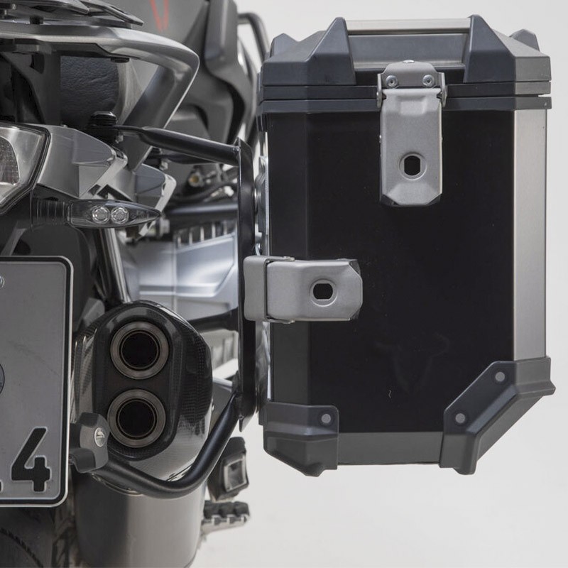 PACK MALETAS LATERALES + ESCAPE AKRAPOVIC + SOPORTES SW-MOTECH BMW KFT.07.664.72000/B