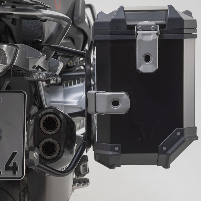 PACK MALETAS LATERALES + ESCAPE AKRAPOVIC + SOPORTES SW-MOTECH BMW KFT.07.664.72000/S