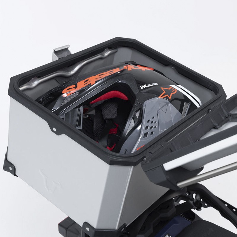 PACK SW-MOTECH BAUL 38L + HERRAJES + BOLSA HONDA GPT.01.070.70000/S