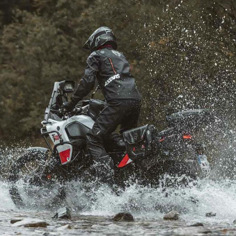 ALFORJA SW-MOTECH SYSBAG S WP 17/23L + PLACA ADAPTADORA DERECHA BC.SYS.00.004.12000R