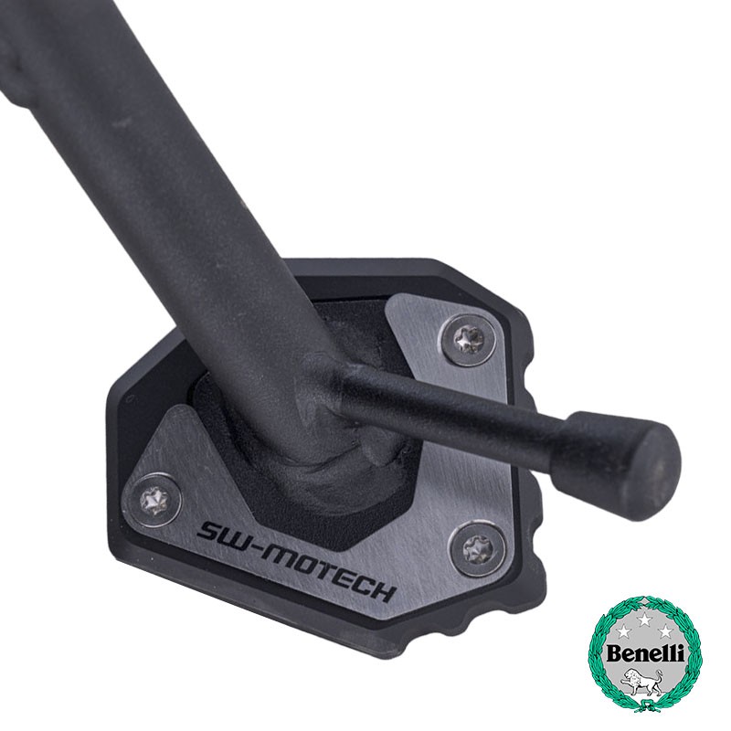 EXTENSIÓN CABALLETE LATERAL SW-MOTECH BENELLI LEONCINO STS.19.044.10000