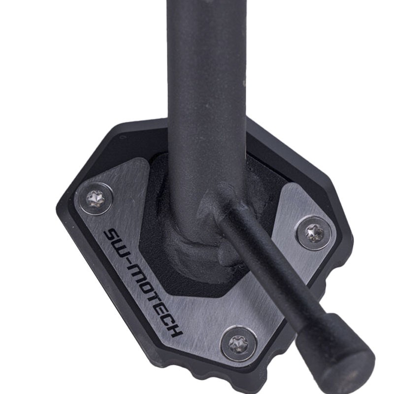 EXTENSIÓN CABALLETE LATERAL SW-MOTECH BENELLI LEONCINO STS.19.044.10000