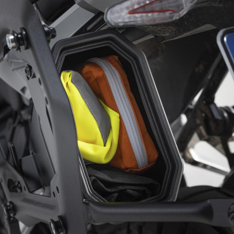 CAJA DE HERRAMIENTAS SW-MOTECH TRAX TOOLBOX NGR PARA SOPORTE DE MALETAS KFT.00.152.30302/B