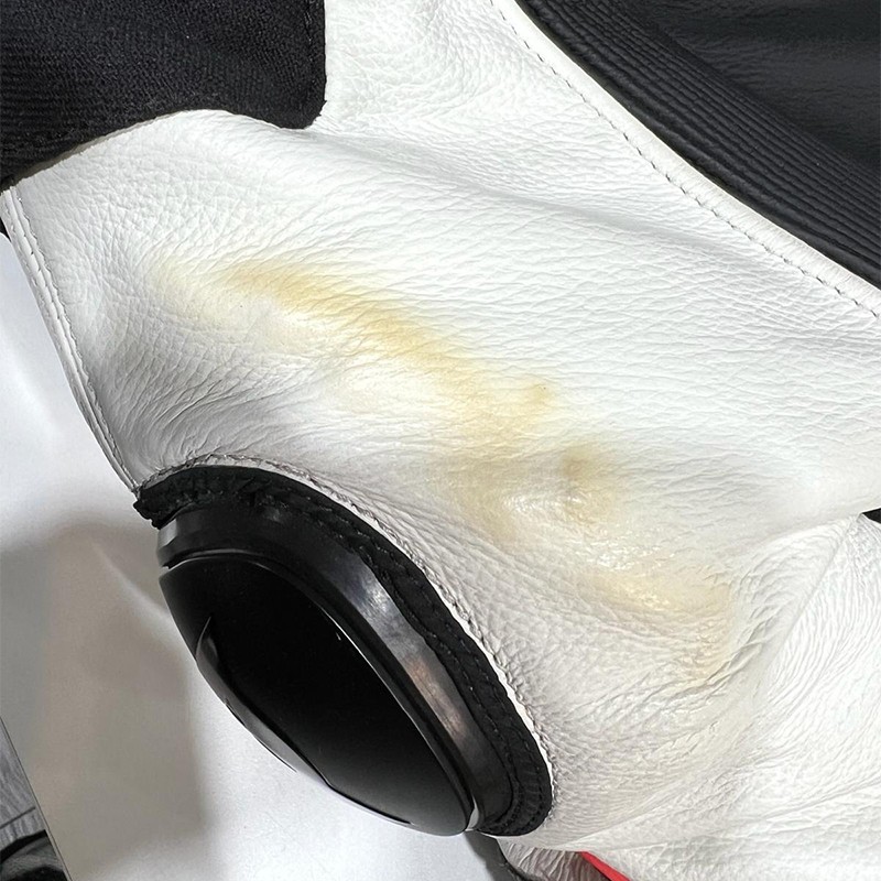 MONO DAINESE D-AIR RACING (AIRBAG) NEGRO/BLANCO