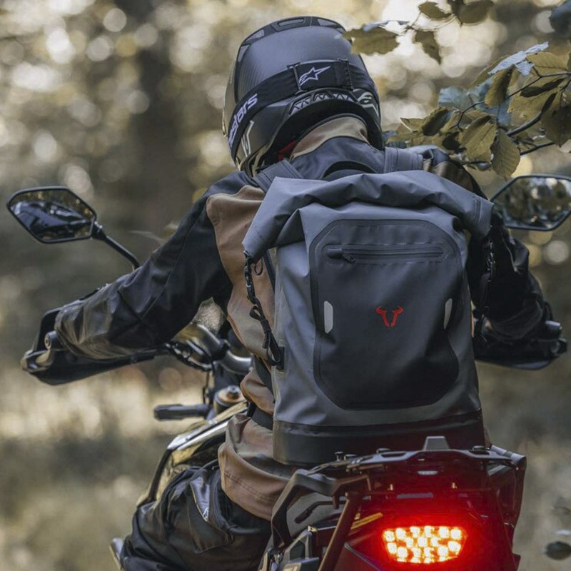 MOCHILA SW-MOTECH DRYBAG 300 GRIS/NEGRO BC.WPB.00.011.20000