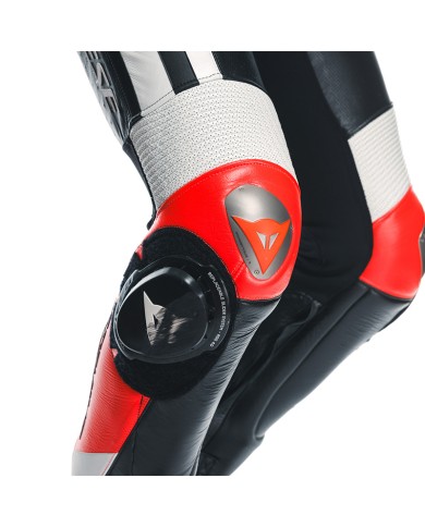 MONO DAINESE MUGELLO 3 D-AIR PERFORADO BLACK/FLUO-RED/WHITE