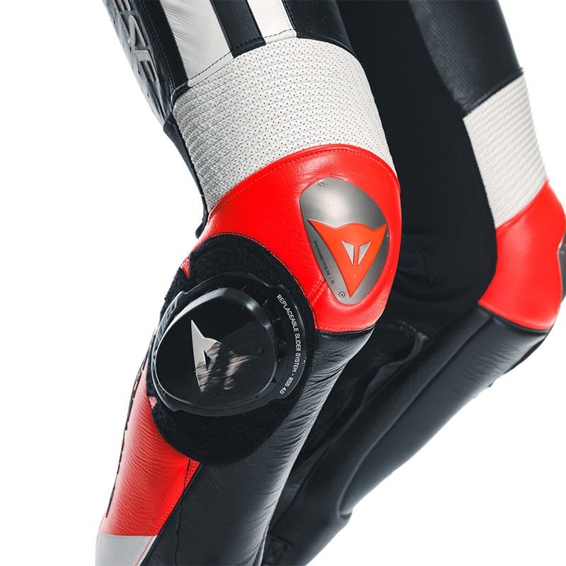 MONO DAINESE MUGELLO 3 D-AIR PERFORADO BLACK/FLUO-RED/WHITE