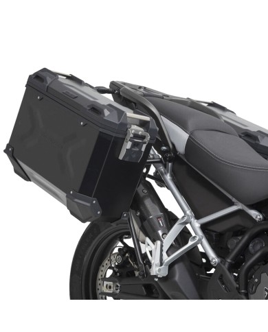 PACK MALETAS LATERALES + ESCAPE AKRAPOVIC + SOPORTES SW-MOTECH KFT.11.953.72002/B