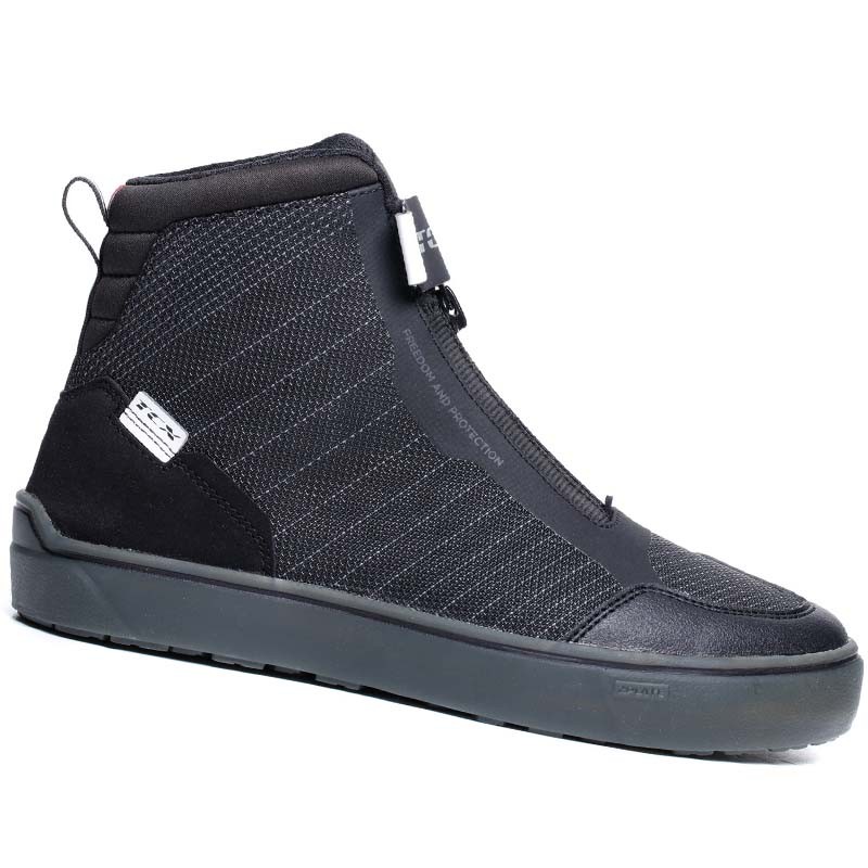 ZAPATILLAS TCX IKASU 2 WP BLACK/WHITE