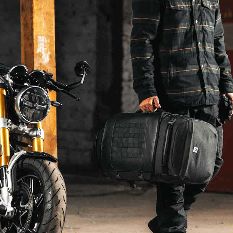 BOLSA TRASERA SW-MOTECH LEGEND GEAR LR5 BC.HTA.00.405.20000